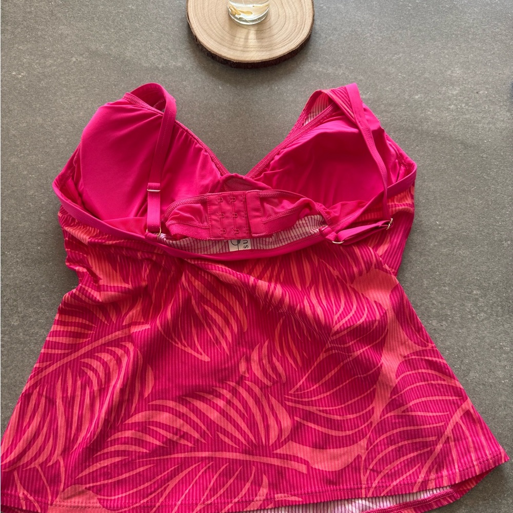 Women's Pink Tropical Print Tankini Swim Top - Picture 2 of 5